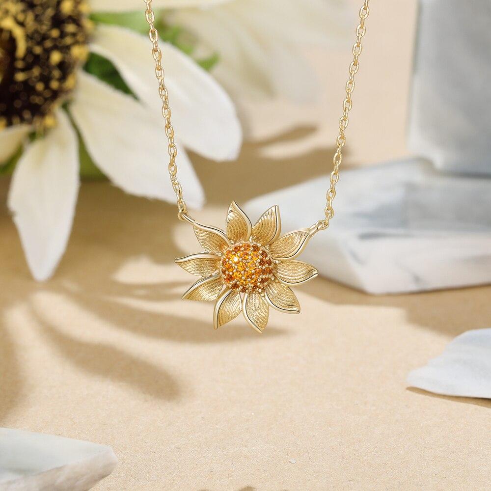 Gold color Sunflower Necklace with Clear CZ Elegant Ladies Cubic Zirconia Paved Pendant Necklace Wedding Gifts